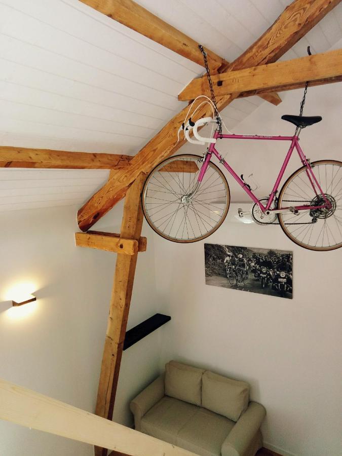 Chambres D'Hotes Quatre Mains Saint-Priest-des-Champs エクステリア 写真