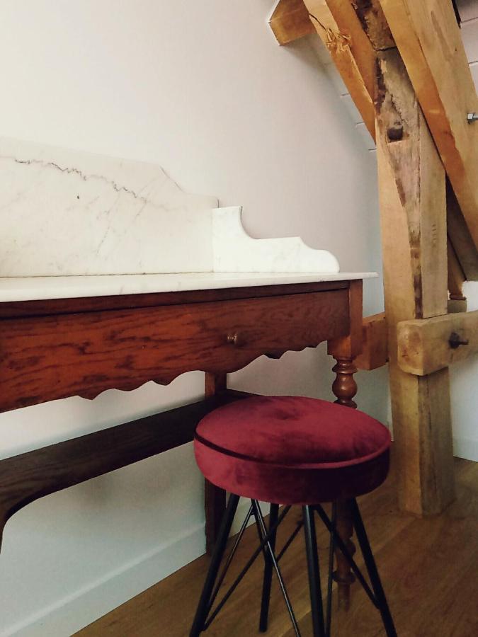 Chambres D'Hotes Quatre Mains Saint-Priest-des-Champs エクステリア 写真